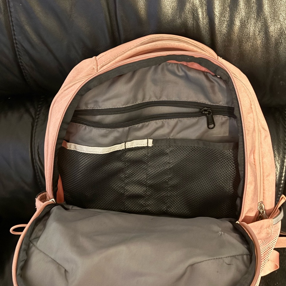 Used North face Jester Backpack Shady Rose Dark Heather/Gardenia White - Picture 3 of 6